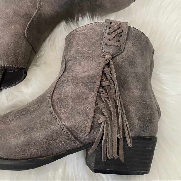 Farylrobin Fringe Booties Size 7.5 - Picture 2 of 4